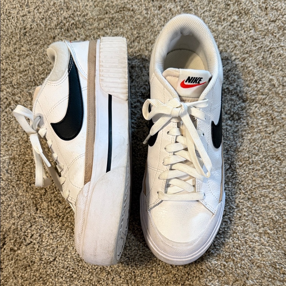 Nike Court Legacy Sneakers